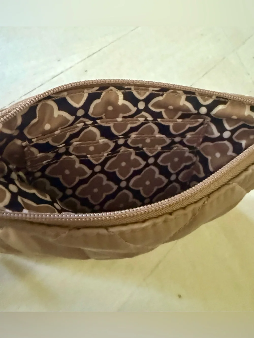 NWT Vera Bradley Quilted Essential Zip Wallet Tiger’s Eye 🍂🍁🍂